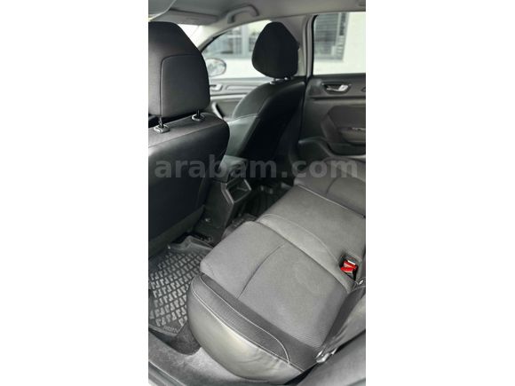 96000 km’de 2020 MODEL MEGANE DİZEL OTOMATİK