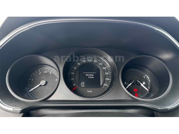 96000 km’de 2020 MODEL MEGANE DİZEL OTOMATİK