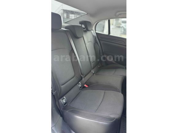 96000 km’de 2020 MODEL MEGANE DİZEL OTOMATİK