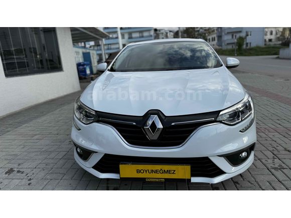 96000 km’de 2020 MODEL MEGANE DİZEL OTOMATİK