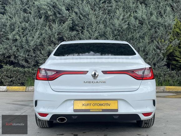 KURT OTOMOTİV' DEN DEĞİŞENSİZ BAKIMLI 2020 MODEL MEGANE