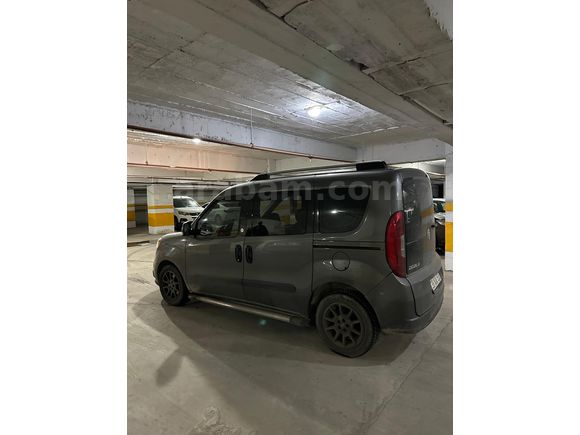 Sahibinden Fiat Doblo Combi 1.6 Multijet Safeline 2023 Model