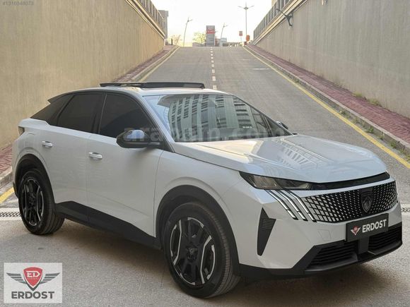 HATASIZ 2025 PEUGEOT 3008 1.6 PLUG-İN HYBDRİD ALLURE 15.000 KM