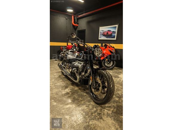 HALF MOTO 2020 BMW R18 FİRST EDİTİON
