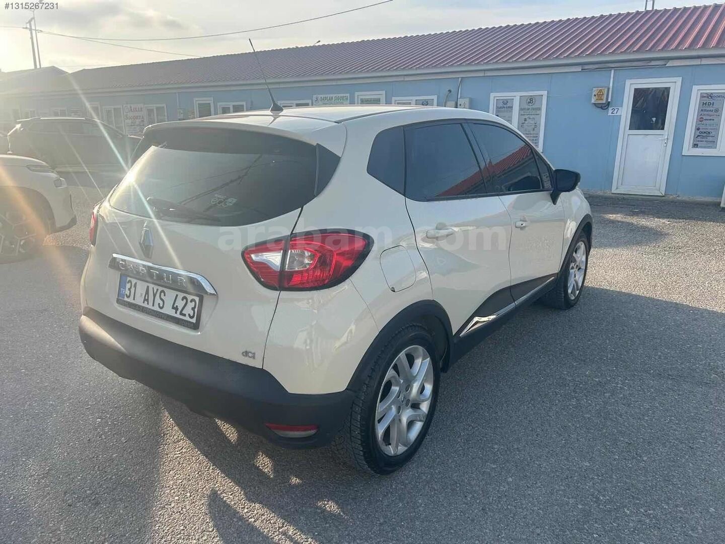 Galeriden Renault Captur 1.5 dCi Icon 2015 Model Hatay 214.000 km Bej 7