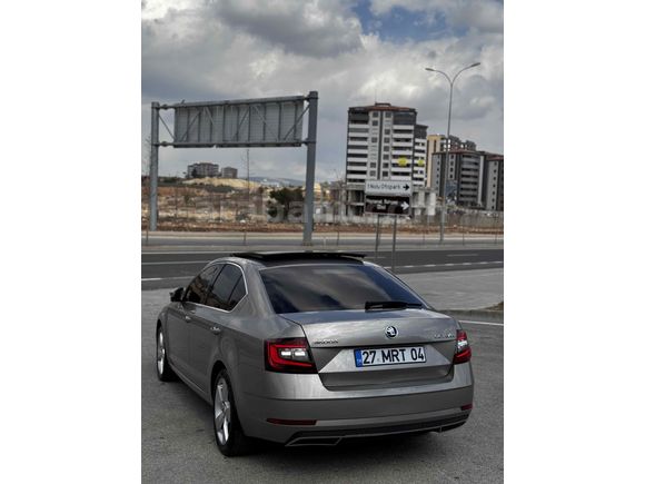 Sahibinden Skoda Octavia 1.6 TDI Style 2018 Model DÜŞÜK KM HATASIZ BOYASIZ DEĞİŞENSİZ

