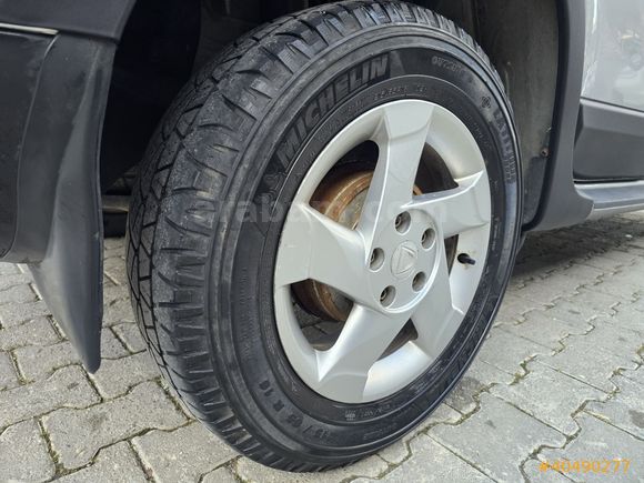 TUĞRA/2012 DUSTER 1.5 DCI/LAUREATE/ÇOK TEMİZ/12 AY KK TAKSİT