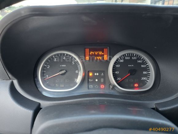 TUĞRA/2012 DUSTER 1.5 DCI/LAUREATE/ÇOK TEMİZ/12 AY KK TAKSİT