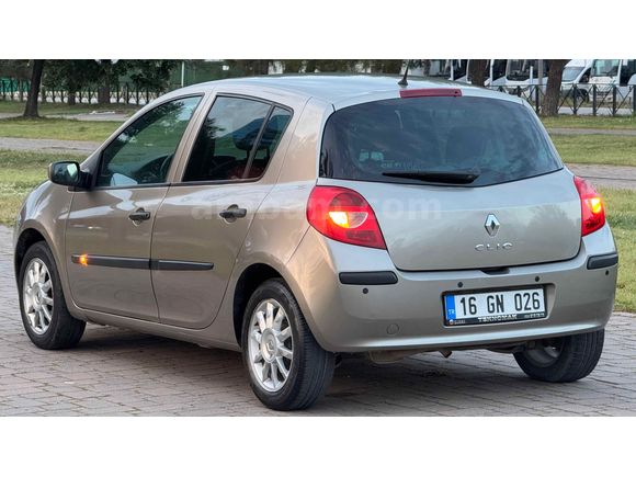 Galeriden Renault Clio 1.2 Extreme 2009 Model Bursa