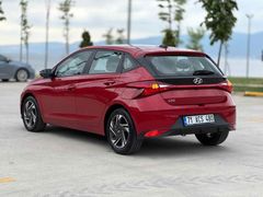 Galeriden Hyundai i20 1.4 MPI Style 2021 Model Kocaeli