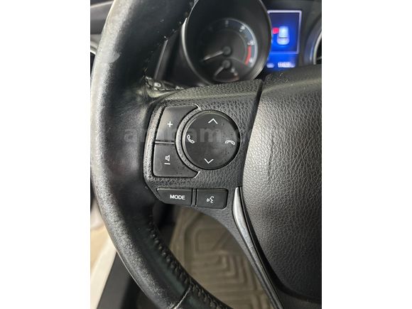 Sahibinden Değişensiz Toyota Auris 1.4 D-4D Active 