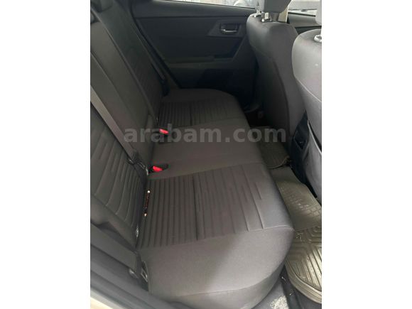 Sahibinden Değişensiz Toyota Auris 1.4 D-4D Active 