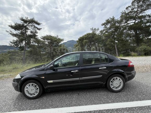 Sahibinden Renault Megane 1.6 Privilege 2006 Model 