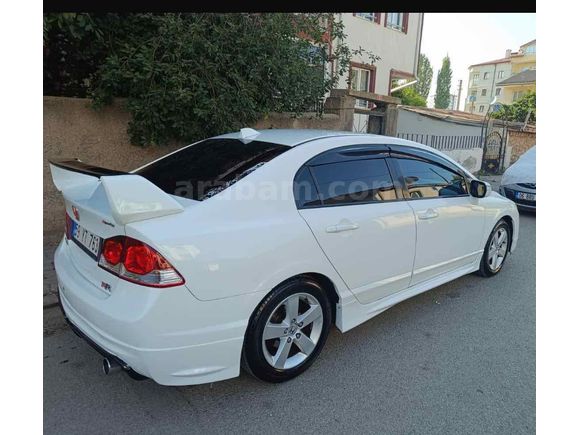 Sahibinden Honda Civic 1.6 Dream 2010 Model  163.000 km Beyaz