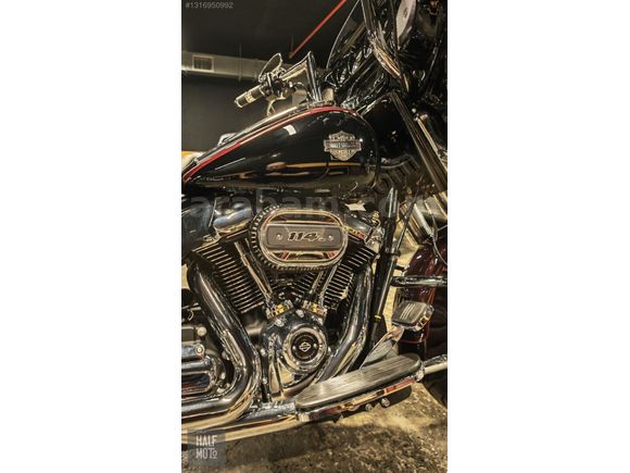 HALF MOTO 2022 HD STREET GLİDE SPECİAL