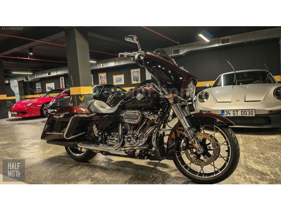 HALF MOTO 2022 HD STREET GLİDE SPECİAL