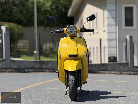 LIN CAR | 2023 LAMBRETTA V50 SPECIAL SARI