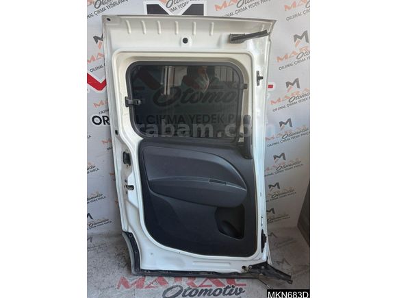 FİAT DOBLO 3-4 SOL ARKA SÜRGÜLÜ KAPI DÖŞEMESİ ÇIKMA