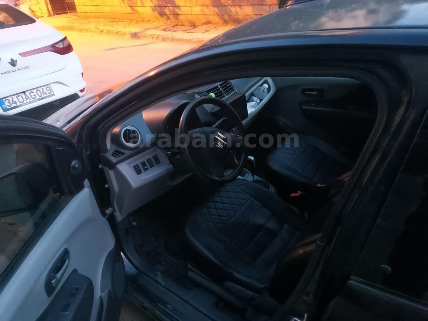 Sahibinden Suzuki Alto 1.0 GL 2011 Model İstanbul 201.000 km Siyah 1
