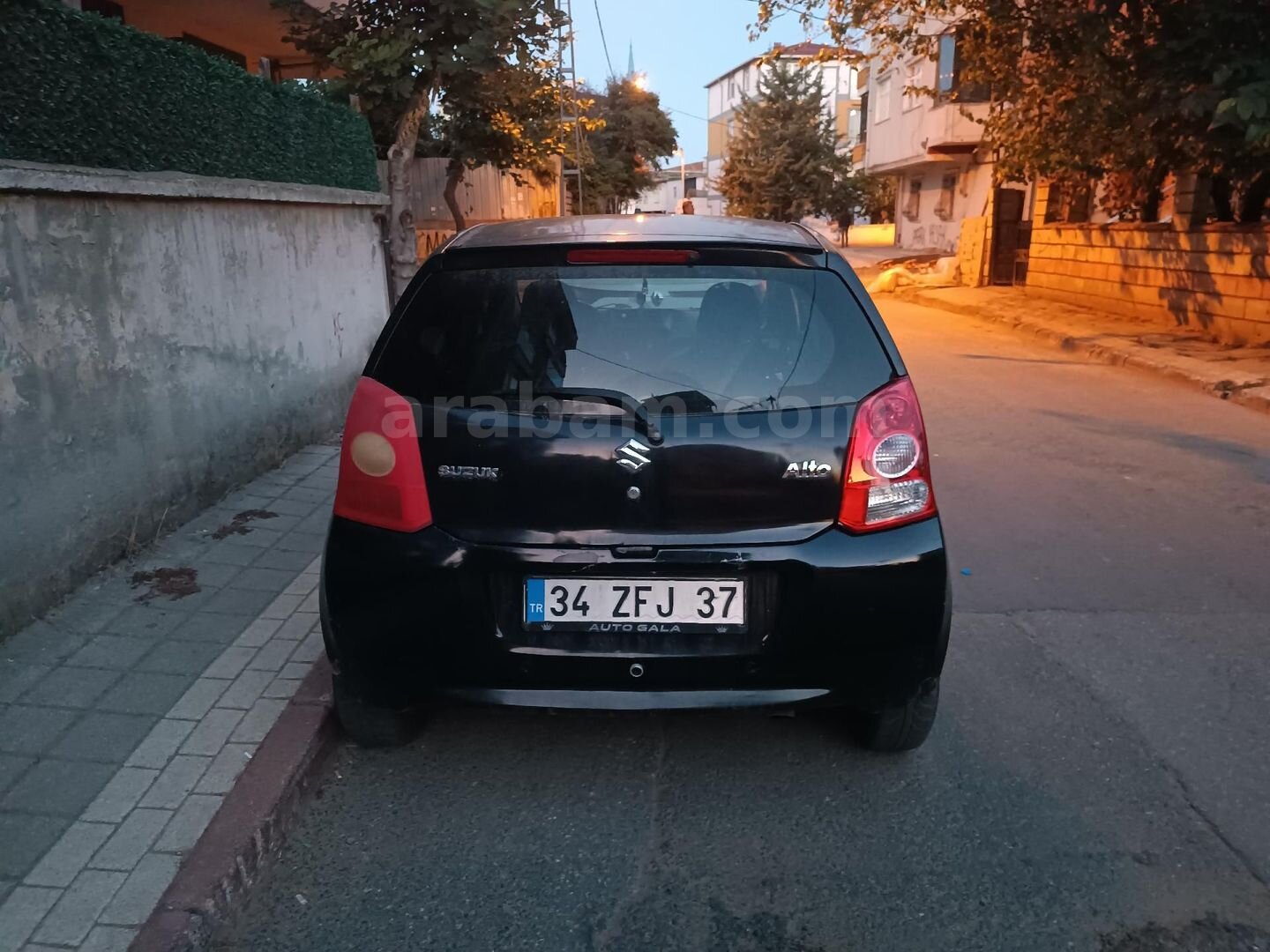 Sahibinden Suzuki Alto 1.0 GL 2011 Model İstanbul 201.000 km Siyah 3
