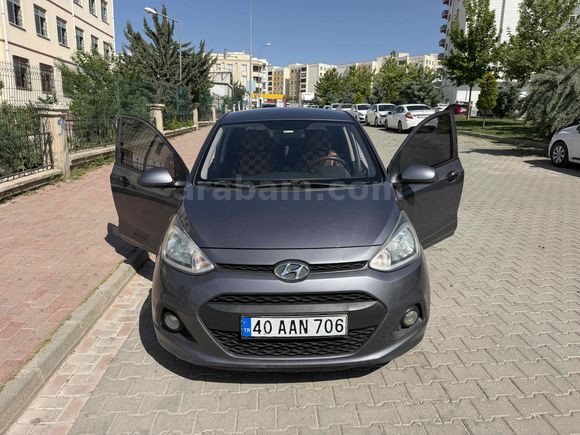Sahibinden Hyundai i10 1.0 D-CVVT Style 2015 Model  164.000 km Gri (titanyum)