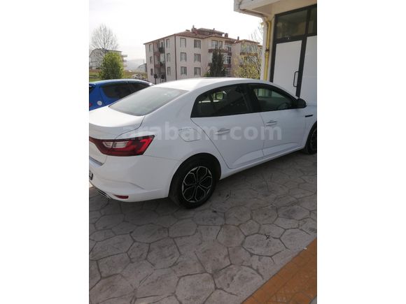 Sahibinden Renault Megane 1.3 TCe Joy 2022 Model