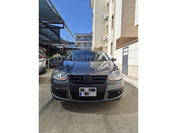 Sahibinden Volkswagen Jetta 1.6 TDi Comfortline 2011 Model  290.000 km Gri (metalik)