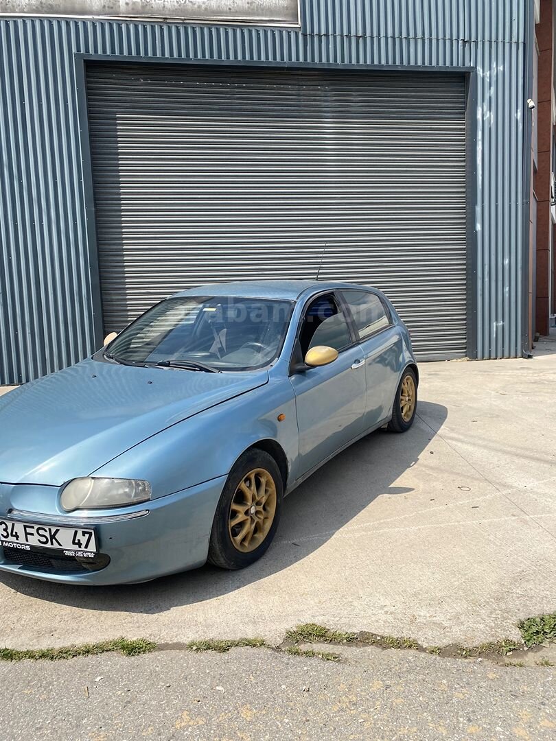 Sahibinden Alfa Romeo 147 1.6 TS Distinctive 2004 Model Bursa 263.000 km Mavi 2