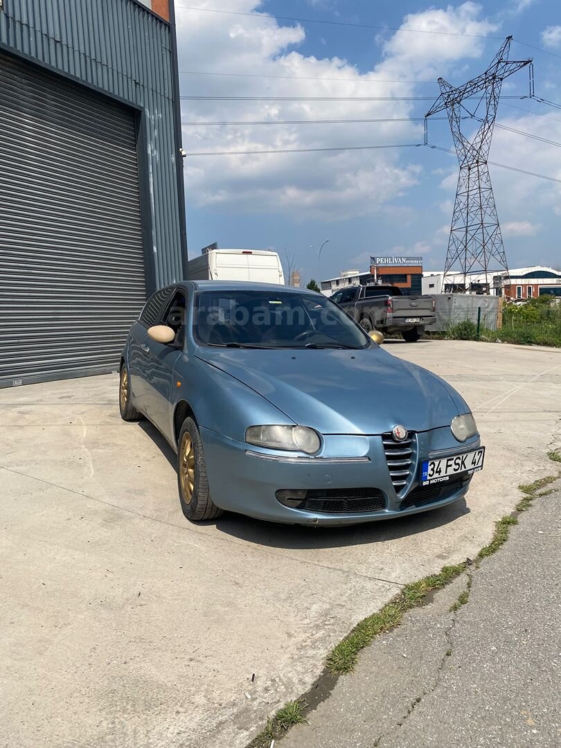 Sahibinden Alfa Romeo 147 1.6 TS Distinctive 2004 Model Bursa 263.000 km Mavi 3