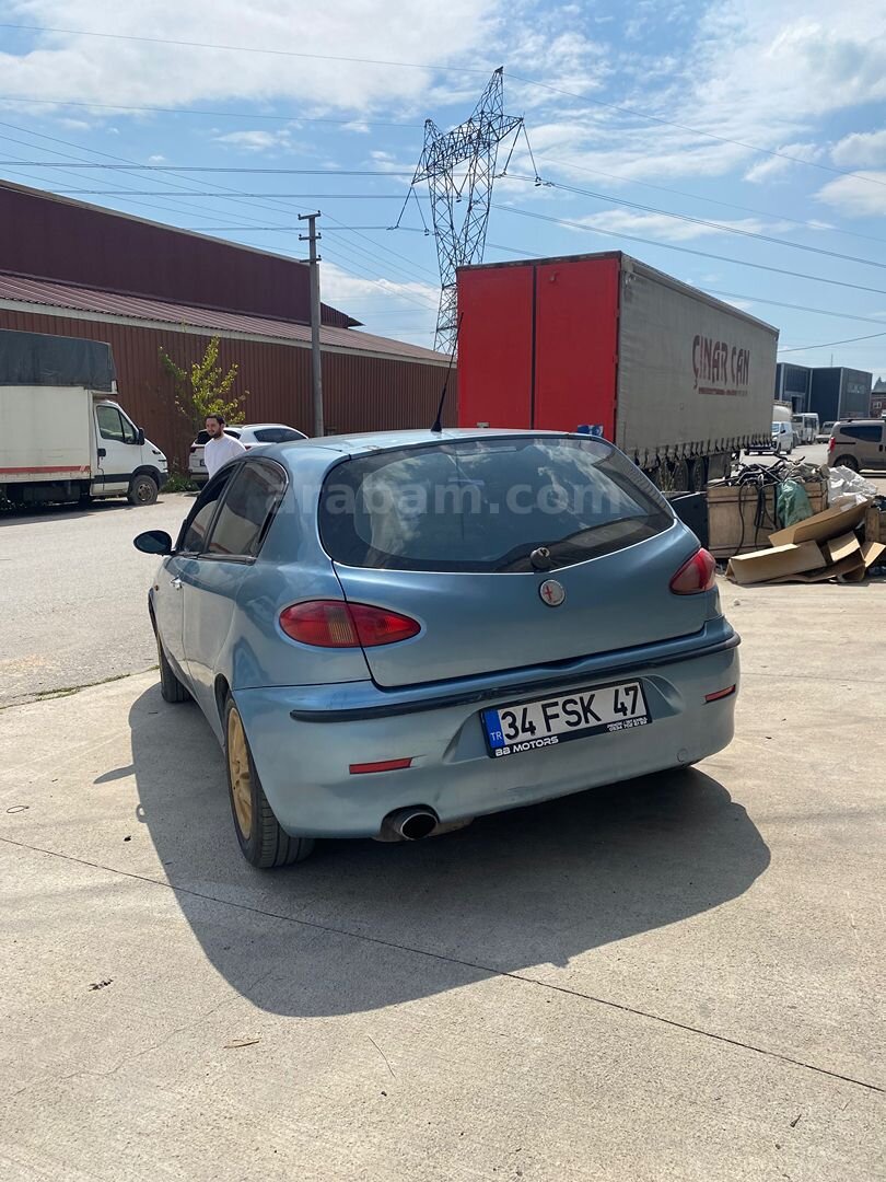 Sahibinden Alfa Romeo 147 1.6 TS Distinctive 2004 Model Bursa 263.000 km Mavi 5