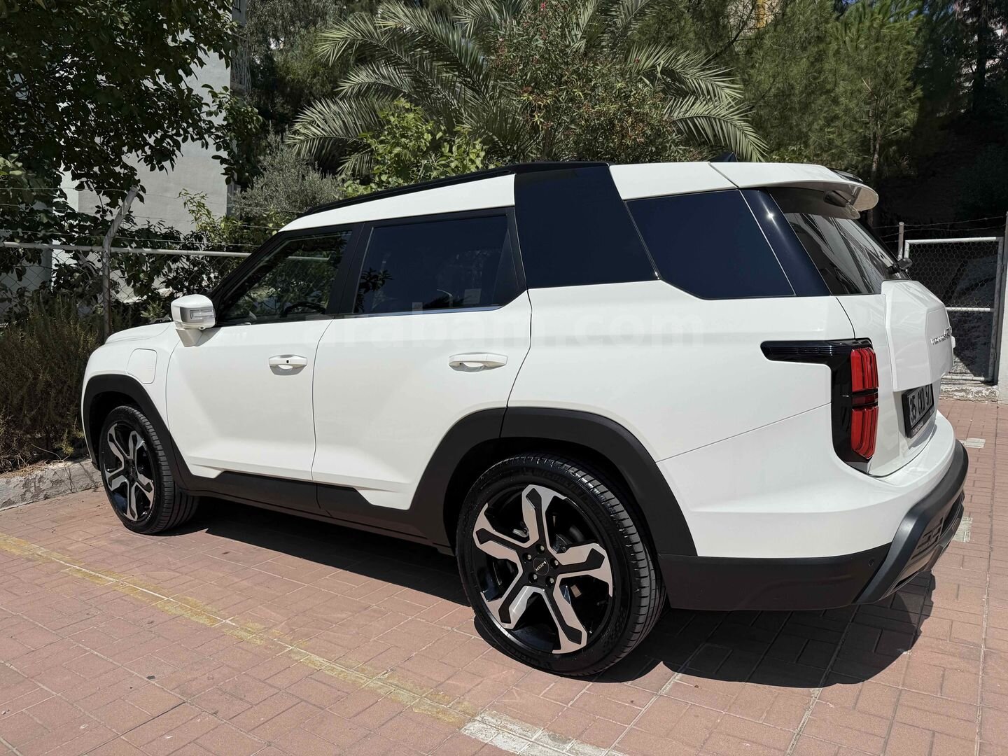 Sahibinden KGM SsangYong Torres EVX 4x2 2025 Model İzmir 13.050 km Beyaz 6