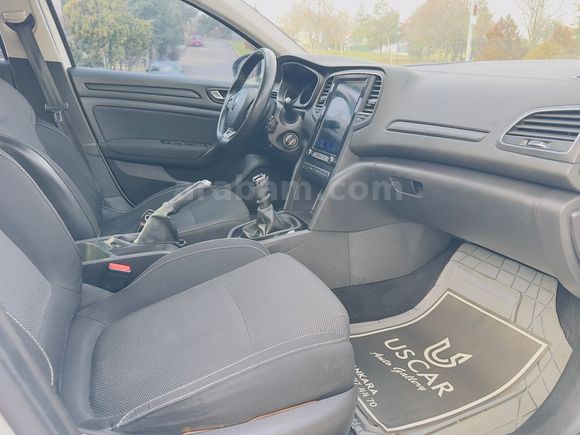 USCAR'dan 2017 Megane 1.5 dci Joy 275 bin km Temiz