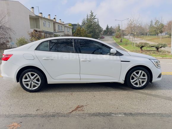 USCAR'dan 2017 Megane 1.5 dci Joy 275 bin km Temiz