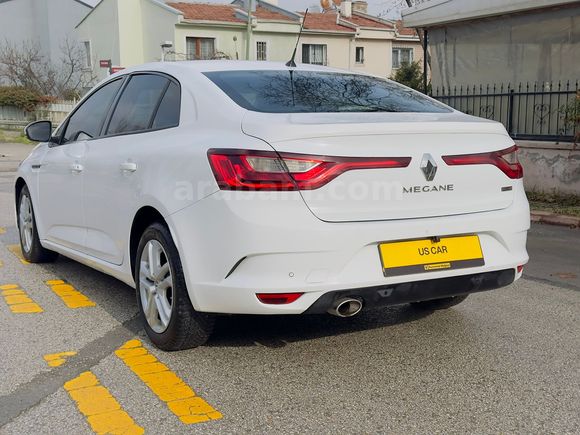USCAR'dan 2017 Megane 1.5 dci Joy 275 bin km Temiz