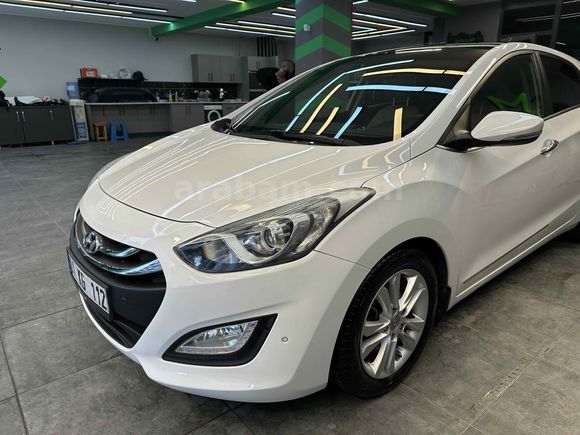 Sahibinden Hyundai i30 1.6 CRDi Elite 2014 Model  160.000 km Beyaz