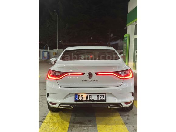 Sahibinden Renault Megane 1.3 TCe Joy 2022 Model 