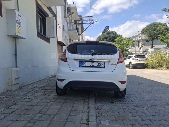 Sahibinden Ford Fiesta 1.4 TDCi Titanium 2012 Model 