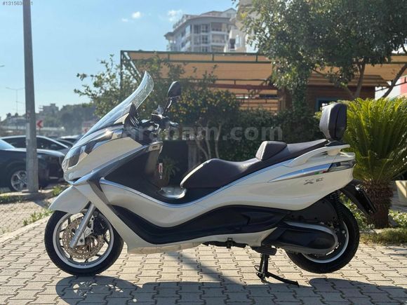 HLL CARS'dan 2015 PİAGGİO X10 350