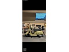HALF MOTO 2021 VESPA GTS 300 75. YIL ÖZEL SERİ