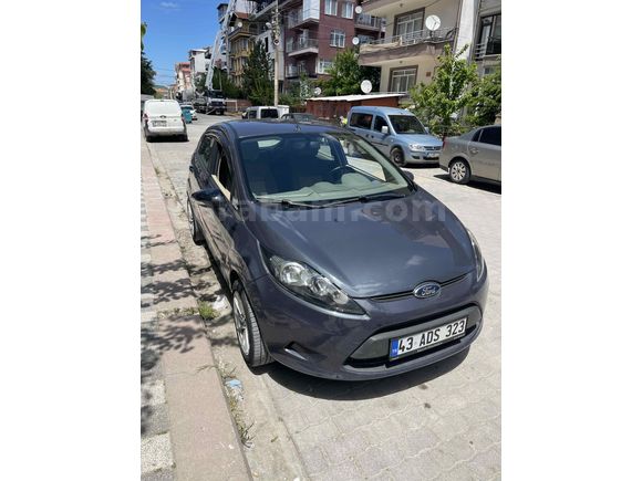 Sahibinden Ford Fiesta 1.25 My 2012 Model  Degişensiz