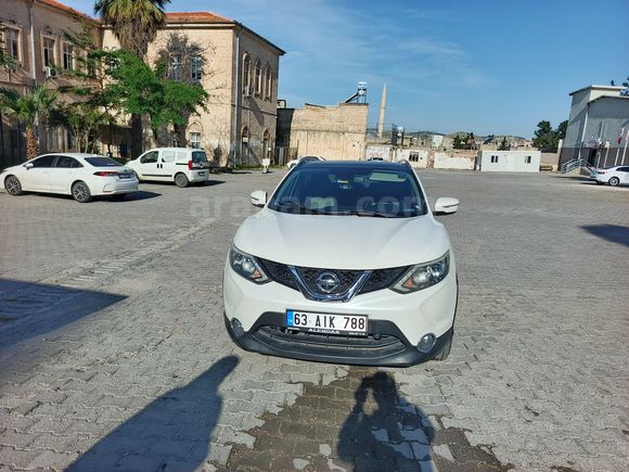 Sahibinden Nissan Qashqai 1.6 dCi Platinum Premium Pack 2014 Model