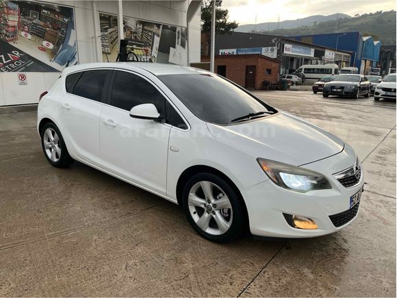 Sahibinden Opel Astra 1.3 CDTI ecoFLEX Sport 2012 Model Emsalsiz