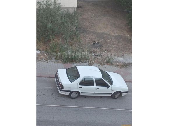 Sahibinden Renault R 19 1.6 Europa iE 2001 Model  200.000 km Beyaz