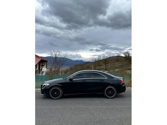 Mercedes Cla