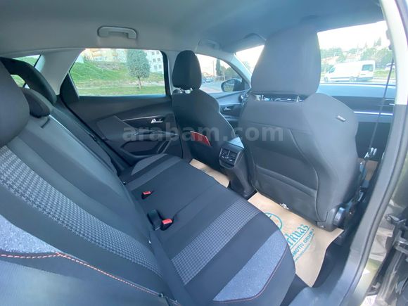 SAHİBİNDEN PEUGEOT 3008 DİZEL OTOMATİK BAKIMLARI YAPILMIŞ TEMİZ