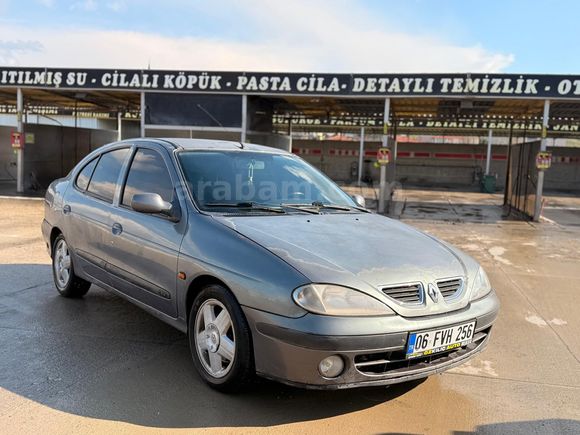 Sahibinden Renault Megane 1.6 RXi 2001 Model 