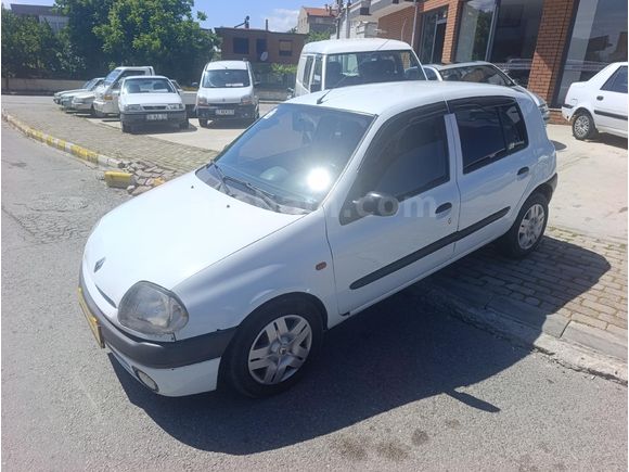 Galeriden Renault Clio 1.4 RTA 2001 Model Balıkesir
