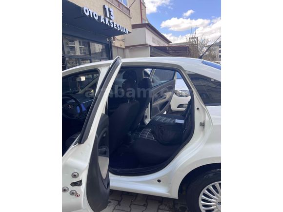 Dolular dolusu Linea 
Sahibinden Fiat Linea 1.3 Multijet Active Plus 2012 Model 