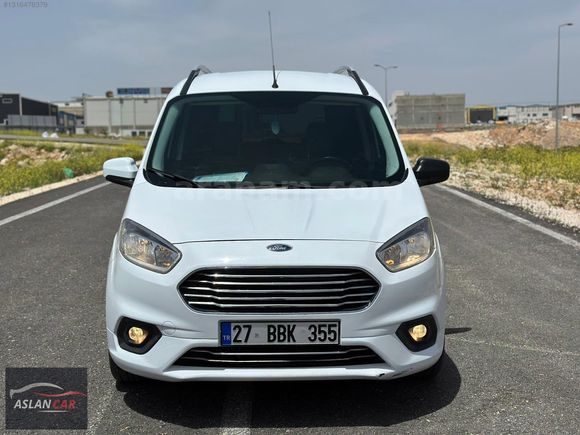 ASLAN CAR - 2019 FORD COURİER HATASIZ TİTANİUM YENİ GÖĞÜS