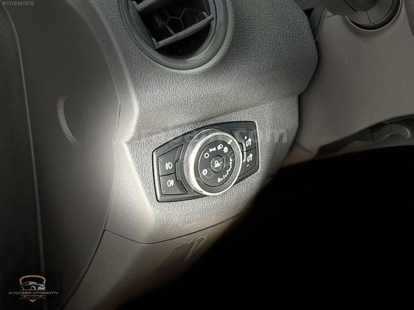 OTOMOBİL RUHSATLI TOURNEO COURİER 1.5
